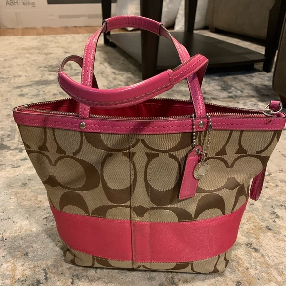 Coach Handbags - Coach Tote and Wallet